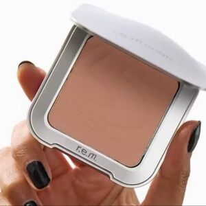 💚 2/$30 R.E.M. BEAUTY Hypernova Satin Matte Bronzer